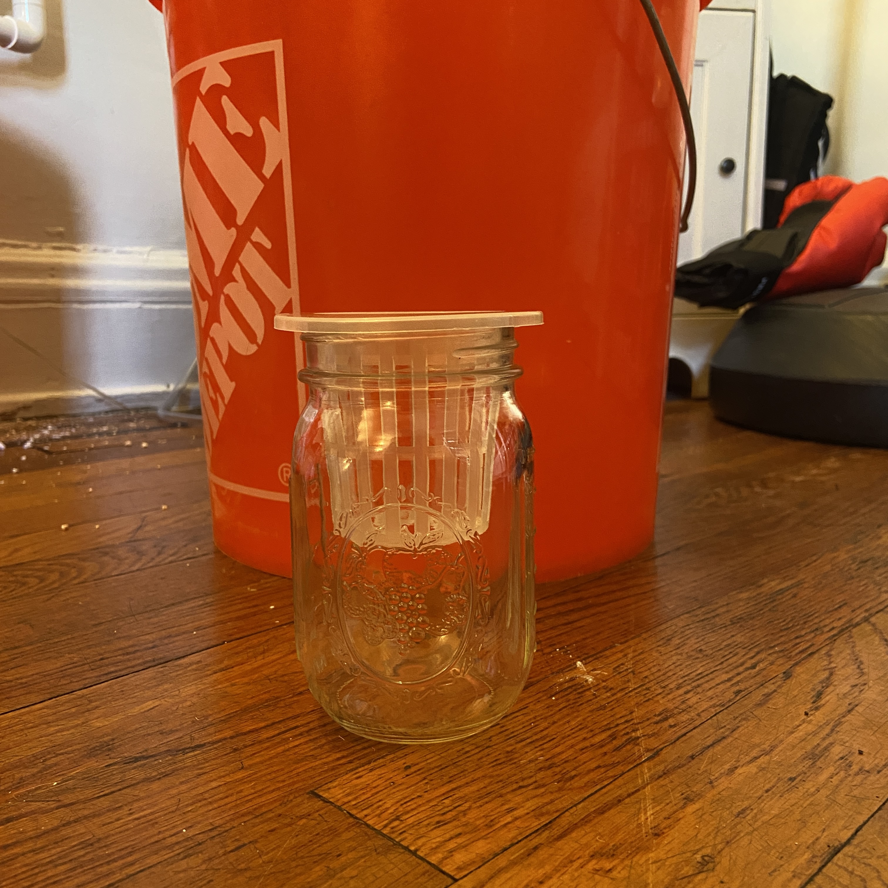 Net cup in mason jar